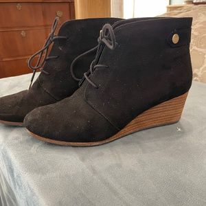 Dr. Scholl’s lace up wedge bootie.